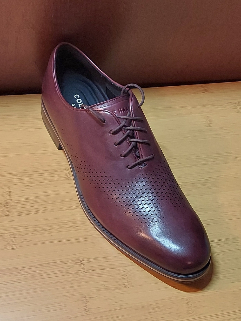 COLE HAAN GRAND ØS C33472 WASHINGTON GRAND LASER MENS CORDOVAN OXFORDS SIZE 10 M